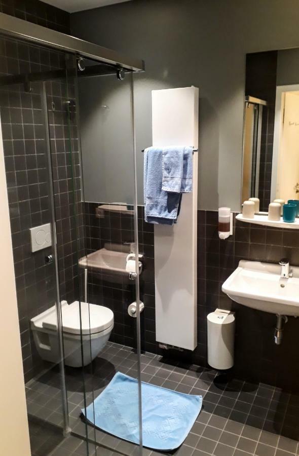 Hotel Péitche Lauer Useldange Esterno foto