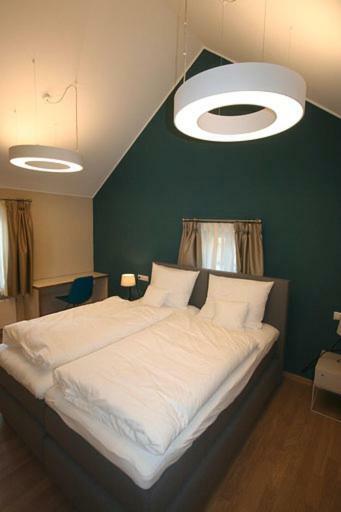 Hotel Péitche Lauer Useldange Esterno foto